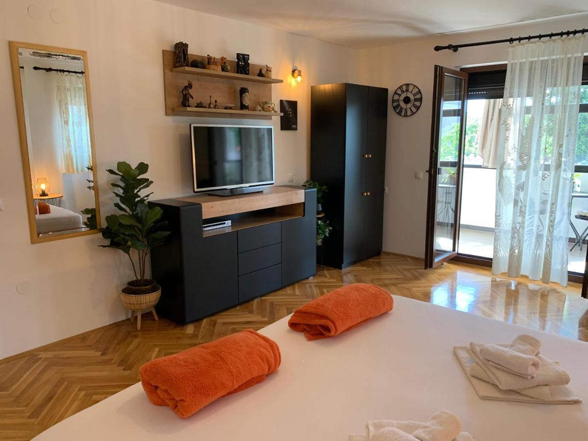 Puntizela-Patty Apartment พูลา ภายนอก รูปภาพ