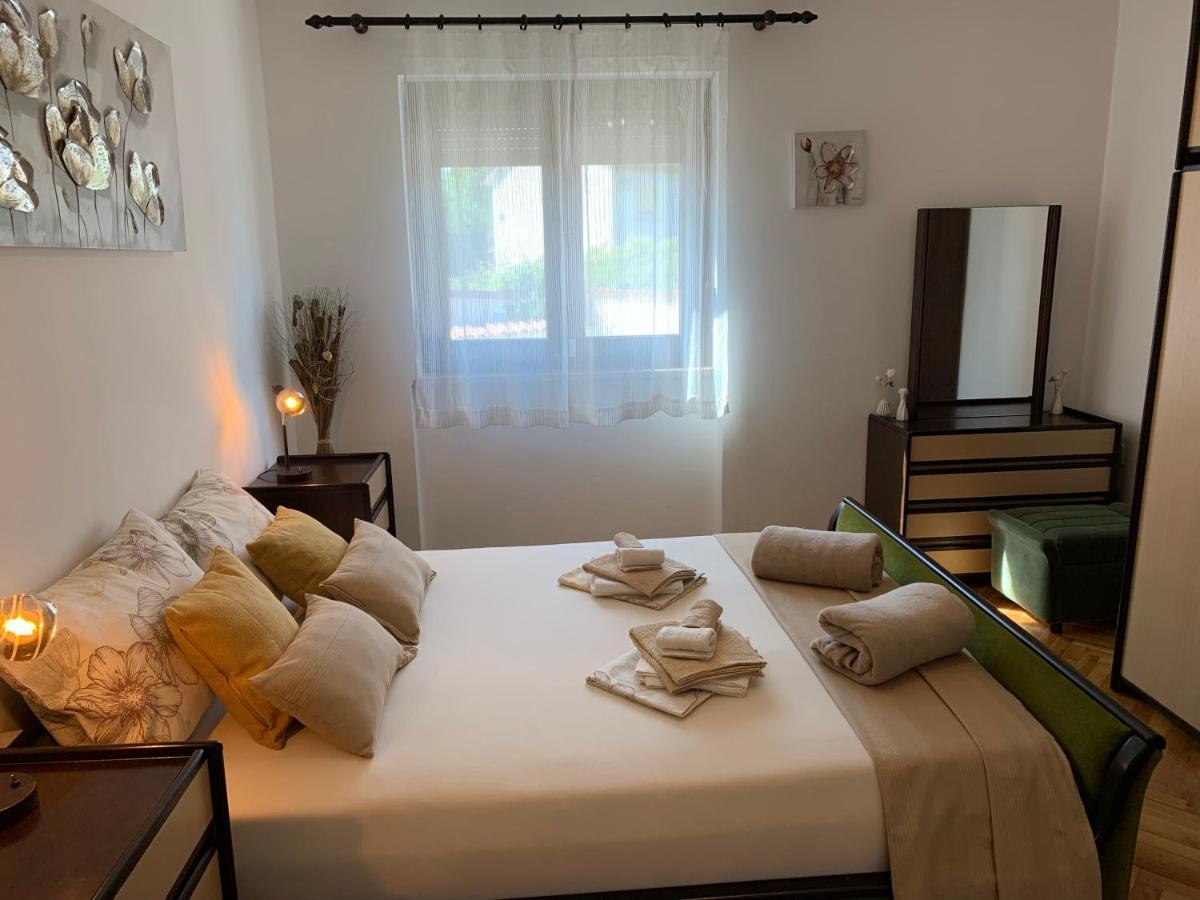 Puntizela-Patty Apartment พูลา ภายนอก รูปภาพ