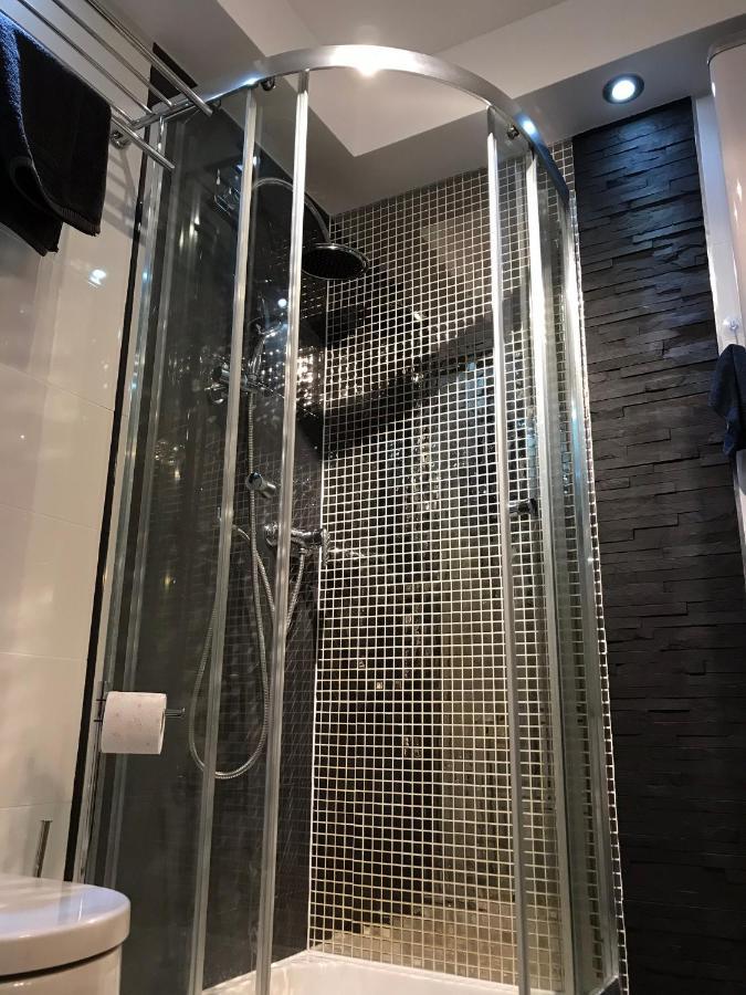 Puntizela-Patty Apartment พูลา ภายนอก รูปภาพ